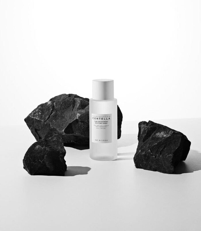 skin1004-toner-210ml-madagascar-centella-tone-brightening-boosting-toner-36440321523958